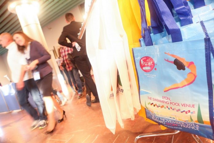 Piscine Global 2016 ouverture proche.jpg