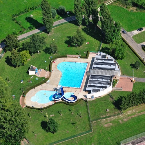 Territorial integration for public swimming pools Territorial integration for public swimming pools